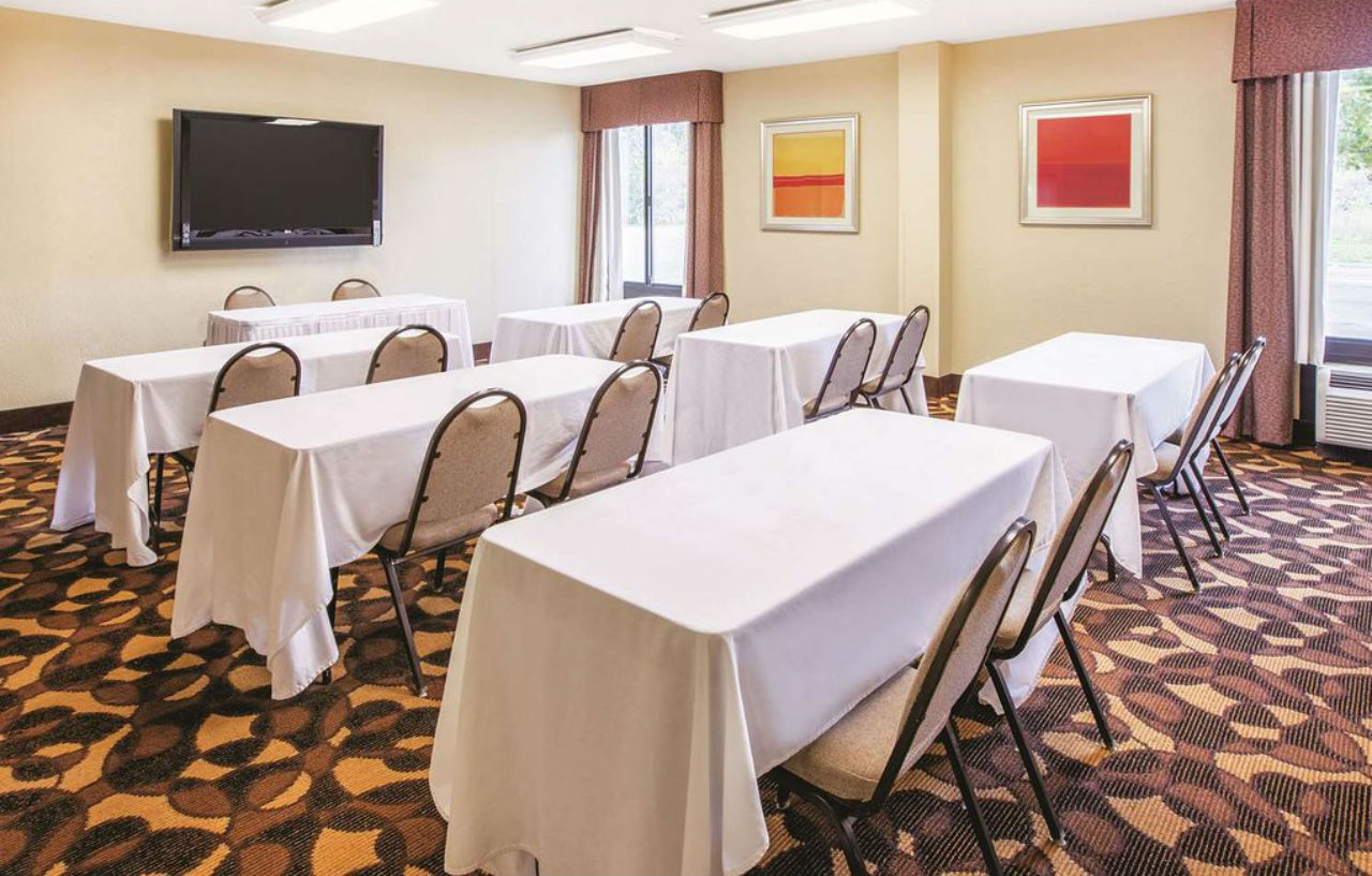 Country Inn & Suites By Radisson, Canton Near Hall Of Fame North Canton Εξωτερικό φωτογραφία